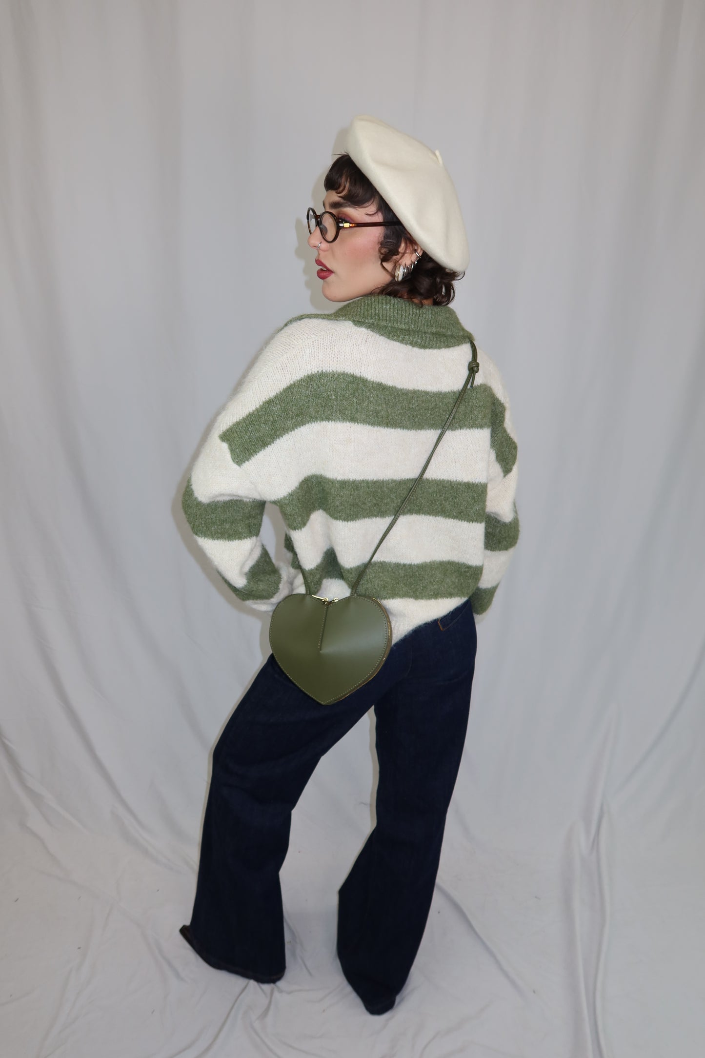 MAGLIONE COLLEGE GREEN