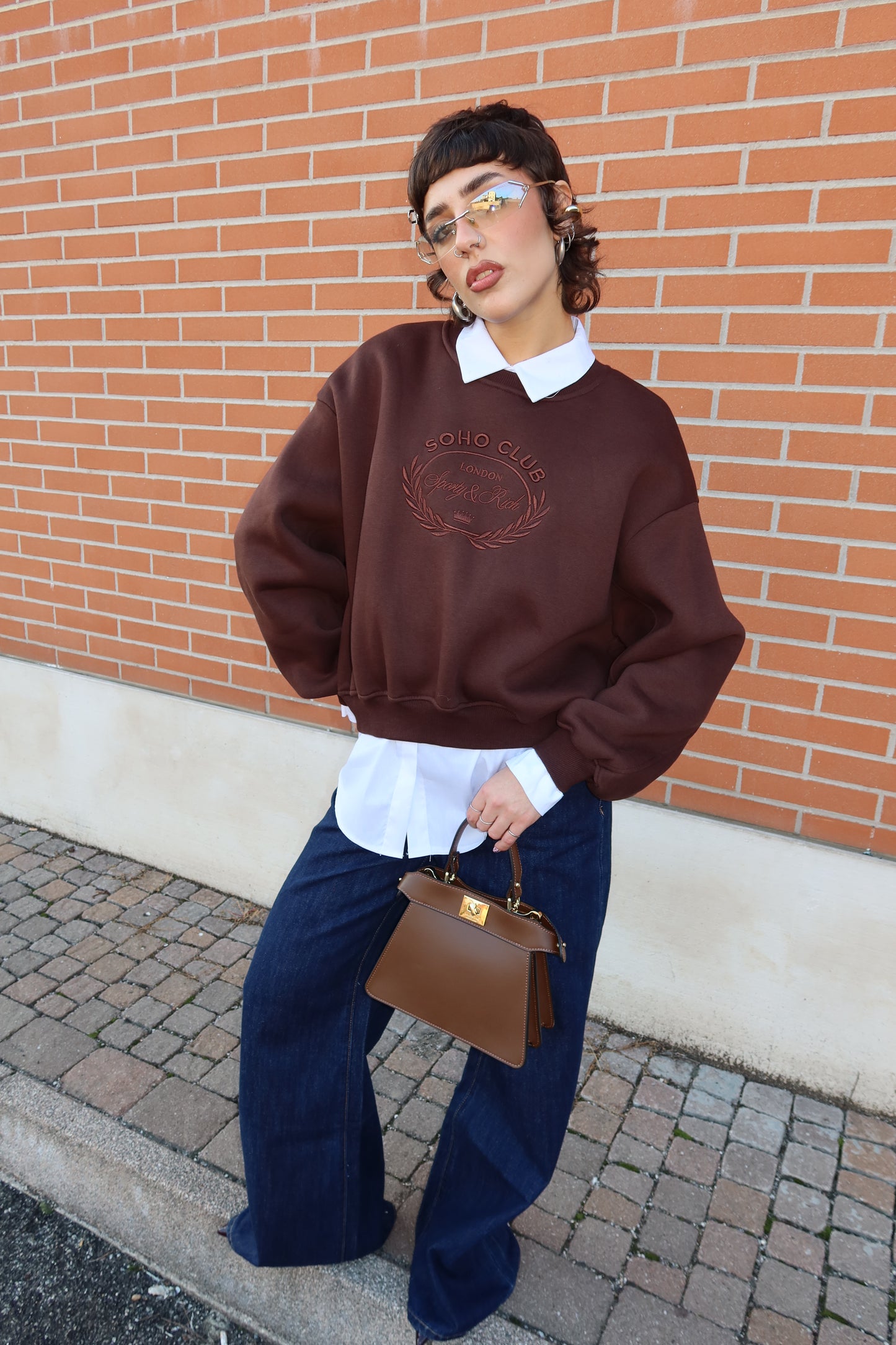 FELPA OVERSIZE “SOHO CLUB” MARRONE