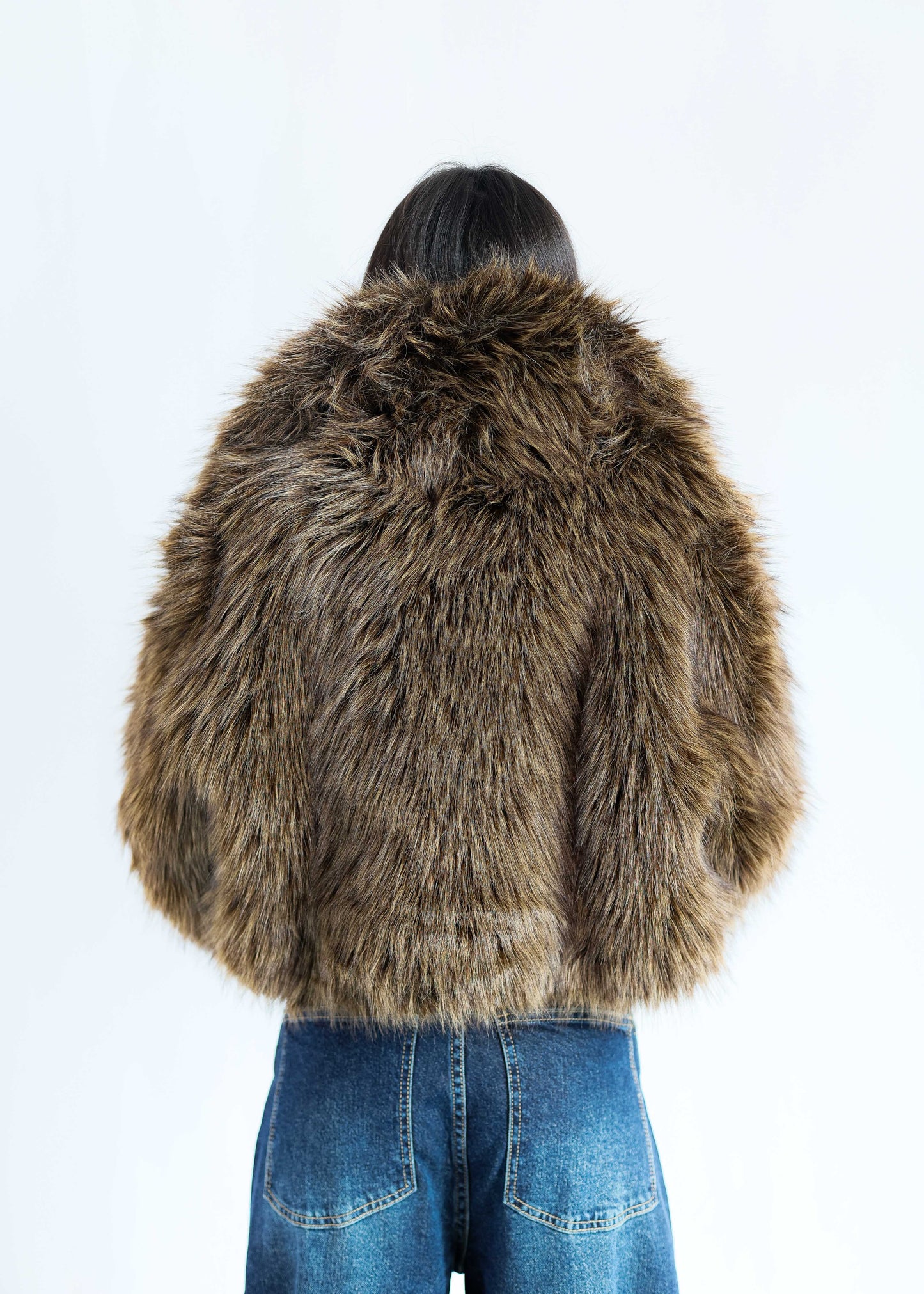 FAUX FUR CROPPED JACKET - BROWN