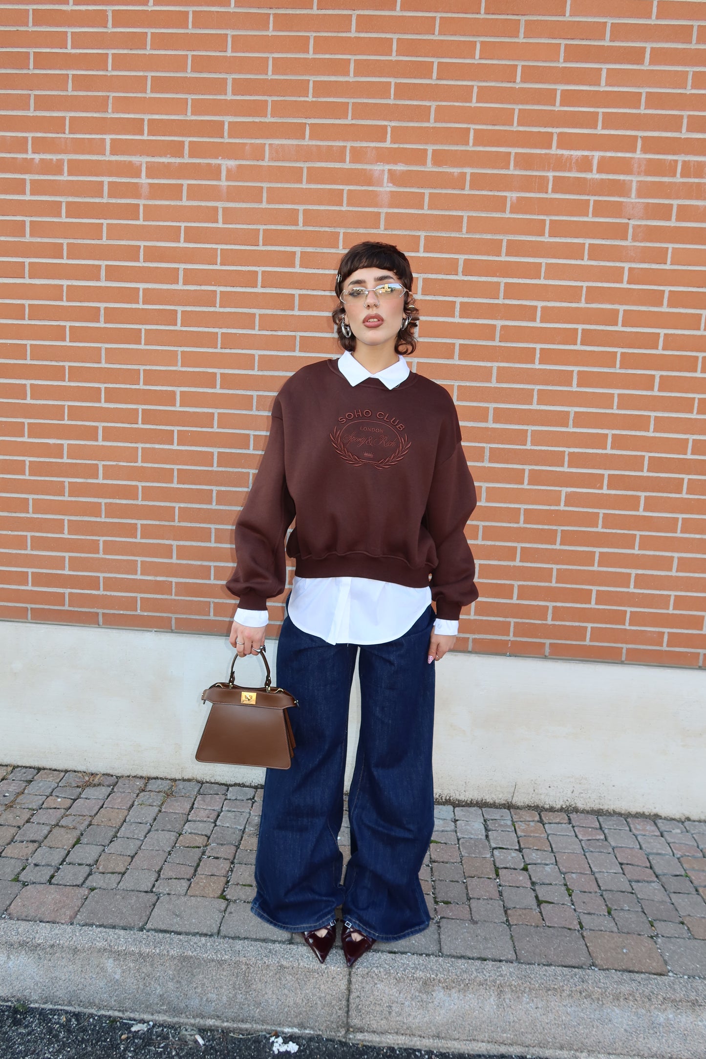 FELPA OVERSIZE “SOHO CLUB” MARRONE