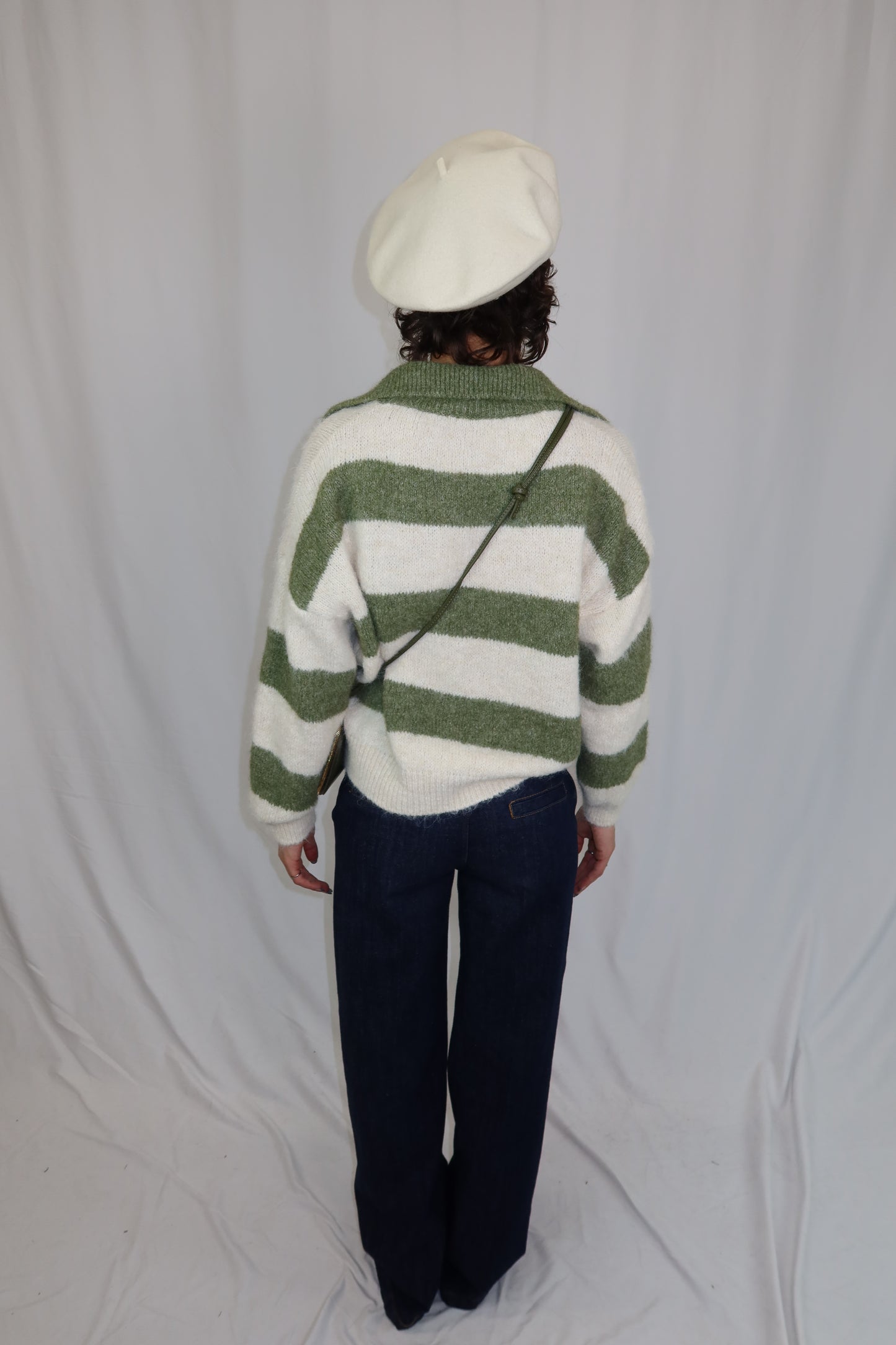 MAGLIONE COLLEGE GREEN